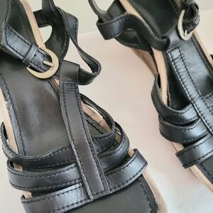 Bass "Belleza" Black Leather Wedge Sandals 9.5M